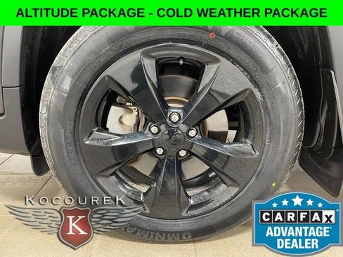 Used 2020 Jeep Cherokee Latitude Plus AWD/4WD image 7