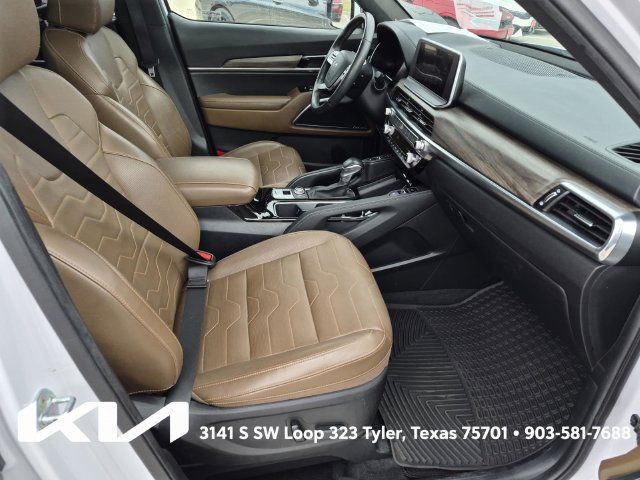 Certified 2022 Kia Telluride SX w/ SX Prestige Package AWD/4WD image 8