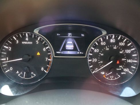 Used 2018 Nissan Altima 2.5 SR w/ SR Midnight Edition FWD image 14