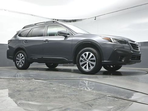 Used 2020 Subaru Outback Premium AWD/4WD image 32