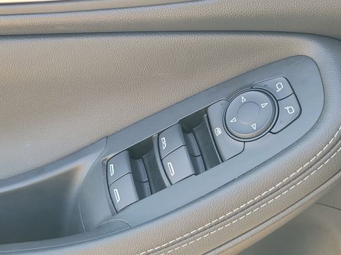 Used 2023 Buick Encore GX Preferred w/ Cold Weather Comfort Package AWD/4WD image 20