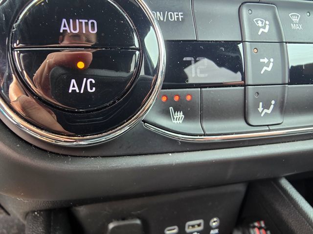 Used 2021 Chevrolet TrailBlazer RS w/ Convenience Package FWD image 21