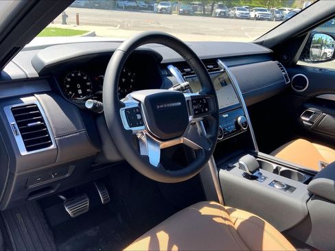 New 2026 Land Rover Discovery Dynamic SE AWD/4WD image 8