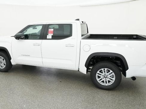 New 2026 Toyota Tundra SR5 AWD/4WD image 4
