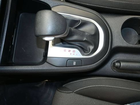 Used 2024 Kia Forte LXS FWD image 17