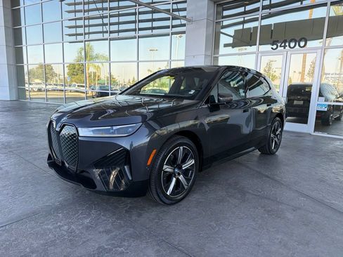 Certified 2024 BMW iX xDrive50 w/ Premium Package AWD/4WD image 1