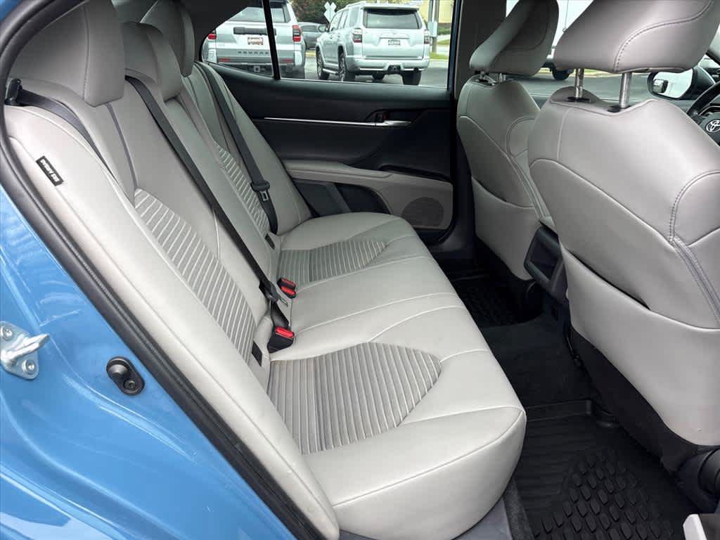 Used 2023 Toyota Camry SE FWD image 7