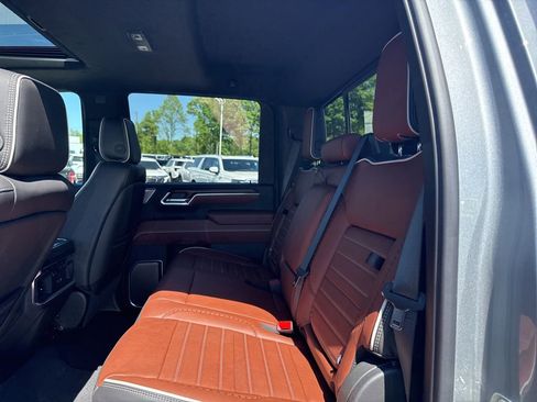 New 2026 GMC Sierra 2500 Denali Ultimate AWD/4WD image 13