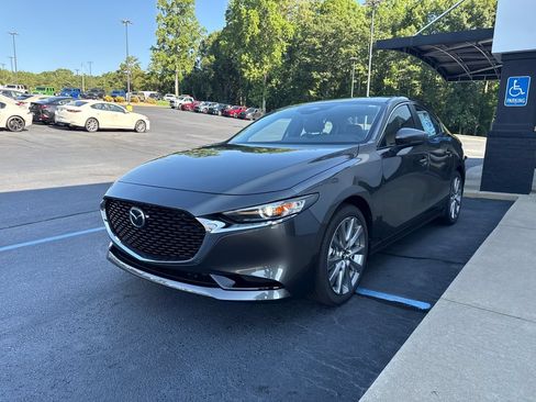 New 2026 MAZDA MAZDA3 2.5 S Sedan w/ Preferred Pkg FWD image 4