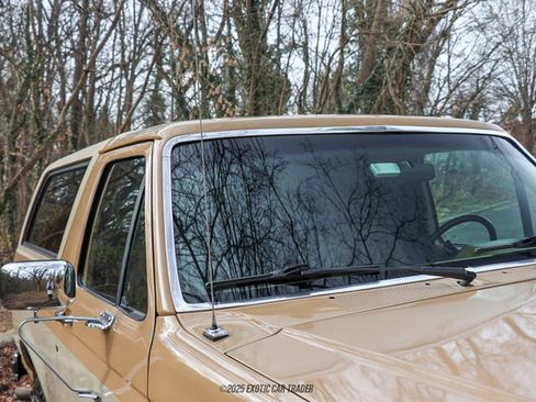 Used 1990 Ford Bronco Custom image 69