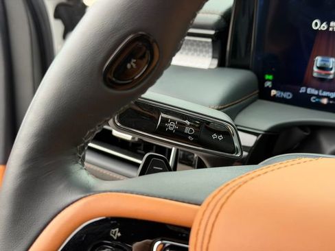 Used 2025 Lincoln Aviator Black Label image 45