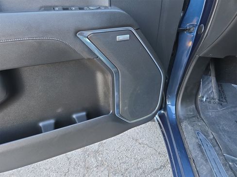 Used 2022 GMC Sierra 1500 SLT w/ SLT Convenience Package image 31