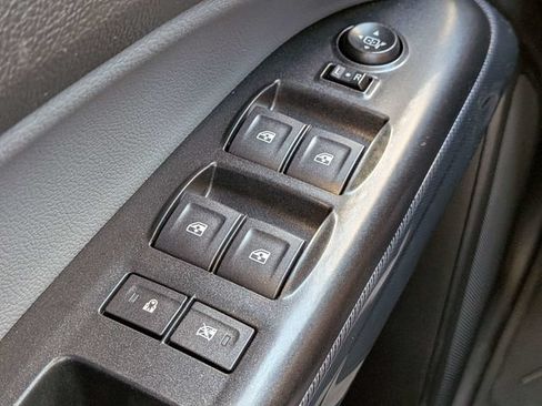Used 2021 Chevrolet Colorado Z71 w/ Safety Package RWD image 24