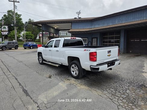 Used 2018 Chevrolet Silverado 1500 LT w/ All Star Edition AWD/4WD image 5