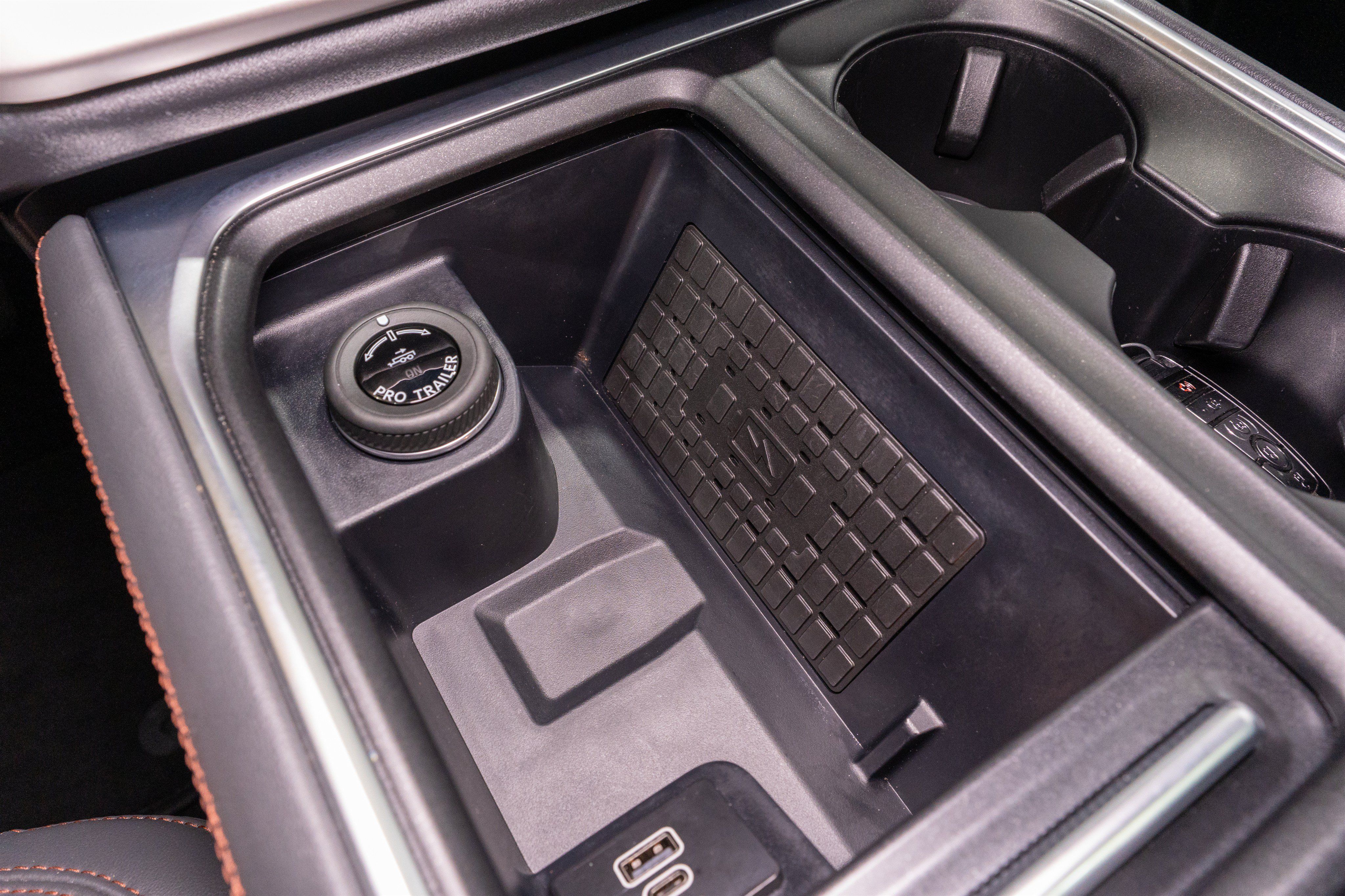 Used 2025 Ford Expedition Active AWD/4WD image 23