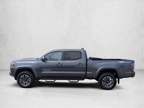 Used 2022 Toyota Tacoma TRD Sport w/ Technology Package RWD image 9