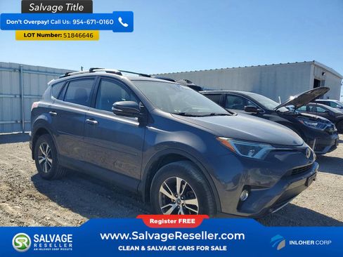Used 2017 Toyota RAV4 XLE AWD/4WD image 5