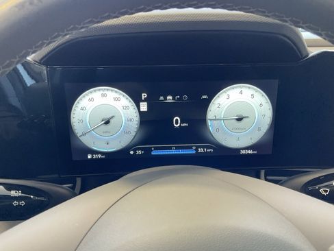 Used 2024 Hyundai Elantra SEL w/ Convenience Package image 14