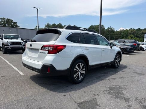 Used 2018 Subaru Outback 2.5i Limited AWD/4WD image 5