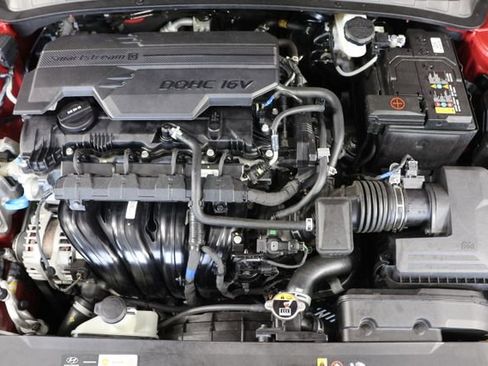 Used 2025 Hyundai Elantra SEL FWD image 25