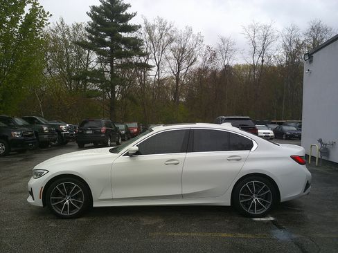 Used 2020 BMW 330i xDrive Sedan w/ Premium Package AWD/4WD image 8