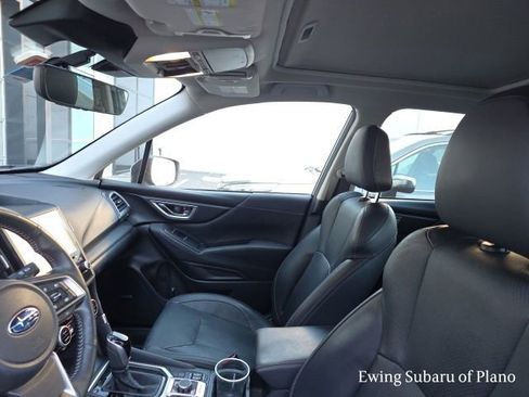 Used 2023 Subaru Forester Touring image 4