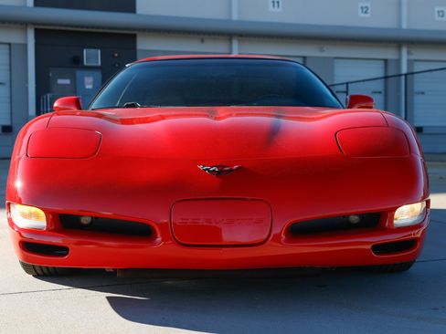 Used 2000 Chevrolet Corvette Coupe image 21