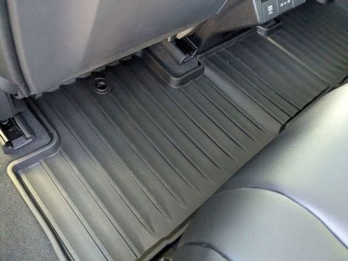 Certified 2025 Acura MDX SH-AWD image 37