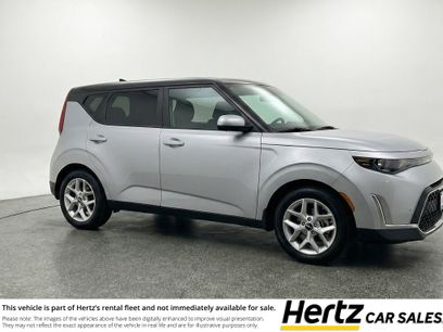 Used 2025 Kia Soul LX w/ LX Technology Package