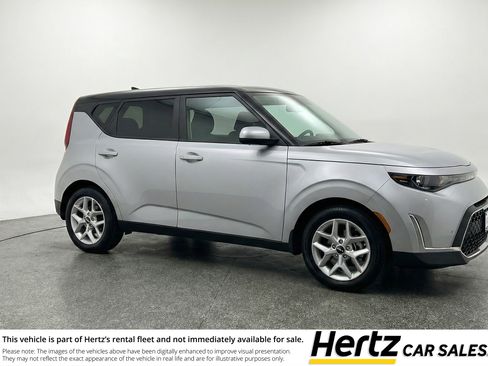 Used 2025 Kia Soul LX w/ LX Technology Package image 1