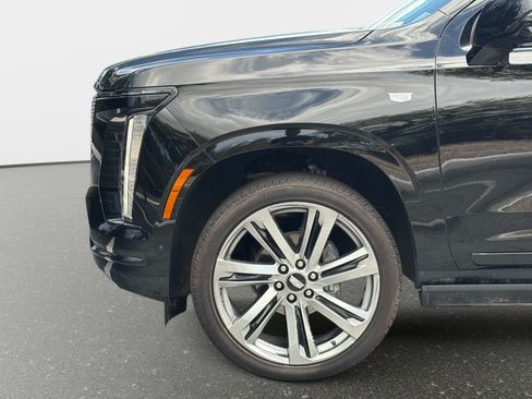 Used 2025 Cadillac Escalade Sport Platinum AWD/4WD image 12