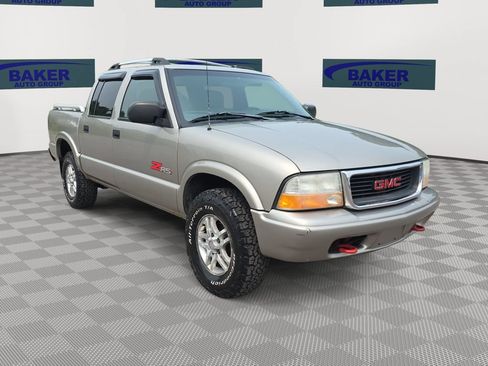 Used 2002 GMC Sonoma SLS w/ ZR5 Appearance Pkg AWD/4WD image 3
