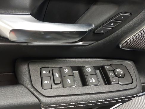 New 2026 RAM 1500 Laramie AWD/4WD image 25