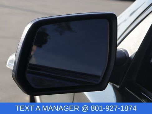 Used 2021 Chevrolet Traverse RS image 11