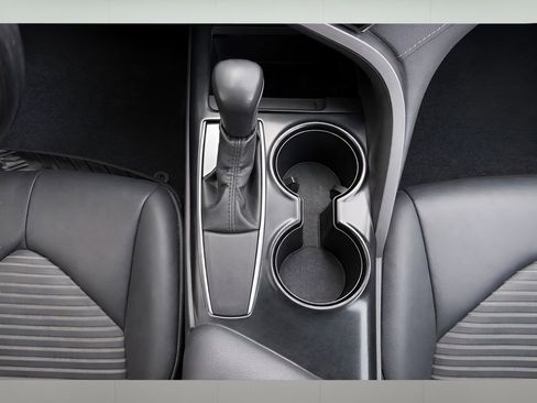 Used 2019 Toyota Camry SE image 27