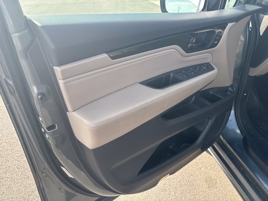 Used 2018 Honda Odyssey Elite image 7