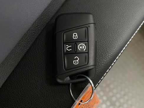 New 2025 Volkswagen Jetta SE image 29