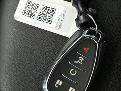 Used 2019 Chevrolet Equinox LT image 9