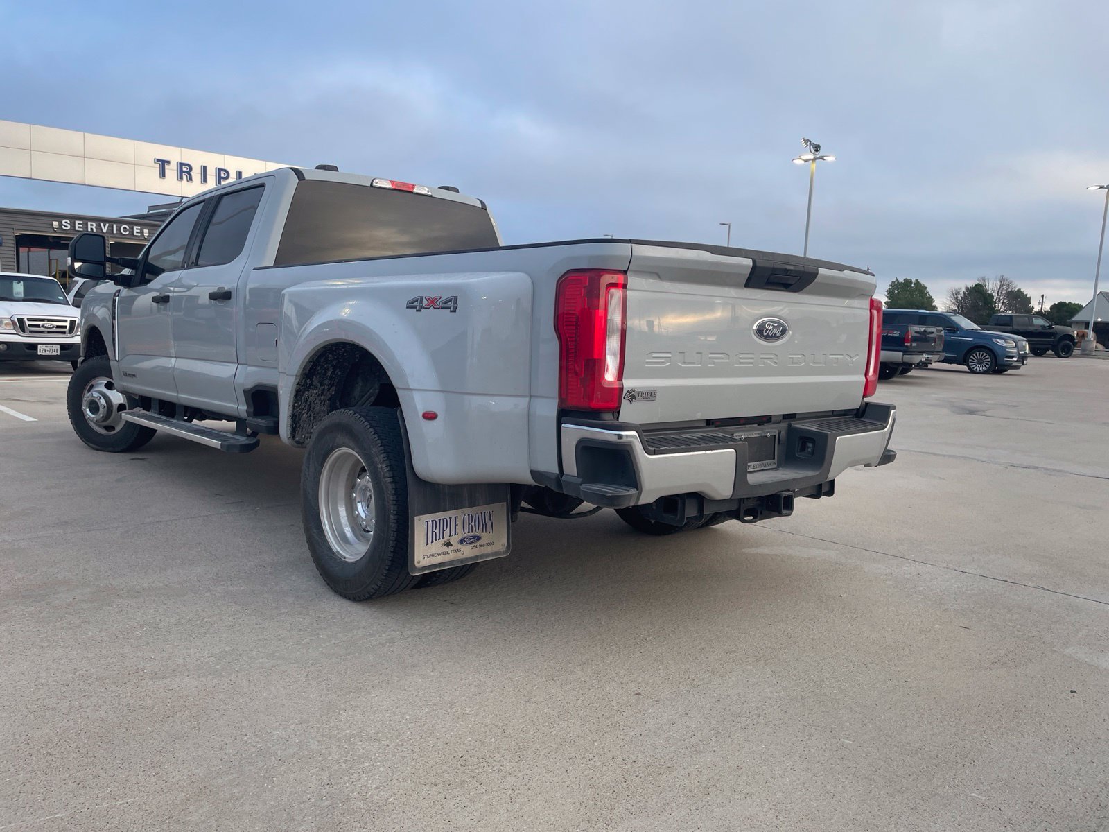 Used 2026 Ford F350 XLT AWD/4WD image 4