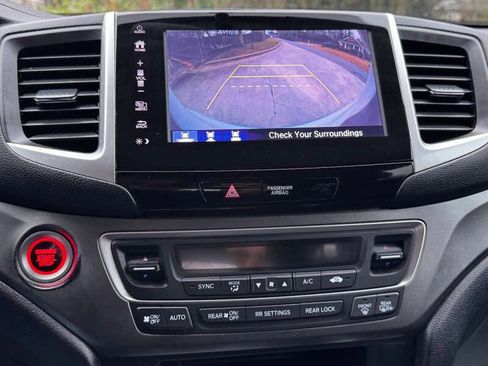 Used 2018 Honda Pilot EX image 22