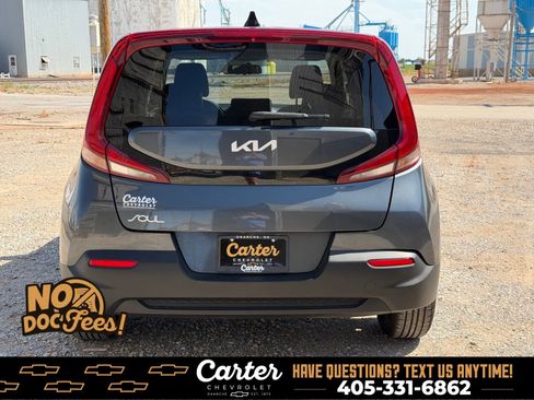 Used 2022 Kia Soul LX FWD image 11