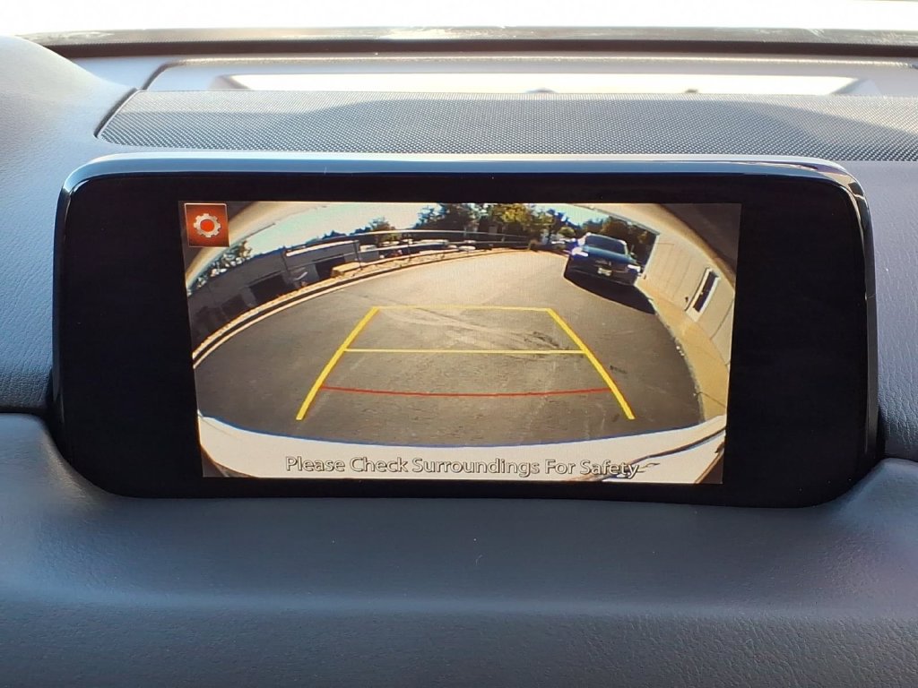Used 2018 MAZDA CX-5 Touring w/ Preferred Equipment Package AWD/4WD image 17