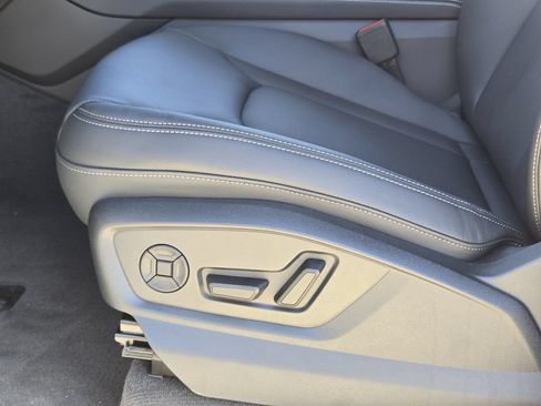 Certified 2026 Audi Q7 3.0T Premium Plus AWD/4WD image 31