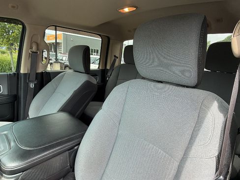 Used 2019 RAM 2500 Big Horn AWD/4WD image 17