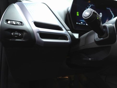 Certified 2025 BMW 228i xDrive w/ Premium Package image 22