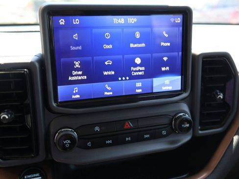 Used 2022 Ford Bronco Sport Outer Banks w/ Tech Package AWD/4WD image 19
