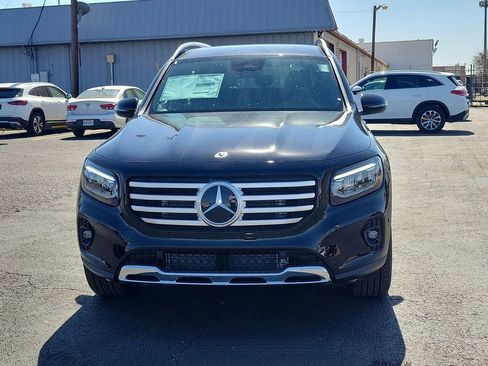 New 2025 Mercedes-Benz GLB 250 image 8