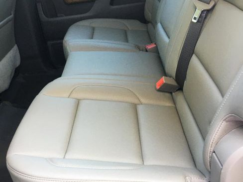 Used 2017 GMC Sierra 1500 SLT image 16