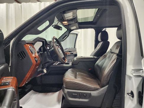 Used 2016 Ford F250 King Ranch w/ King Ranch w/Chrome Package image 10