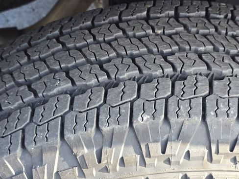 Certified 2023 Toyota Tacoma TRD Off-Road AWD/4WD image 11